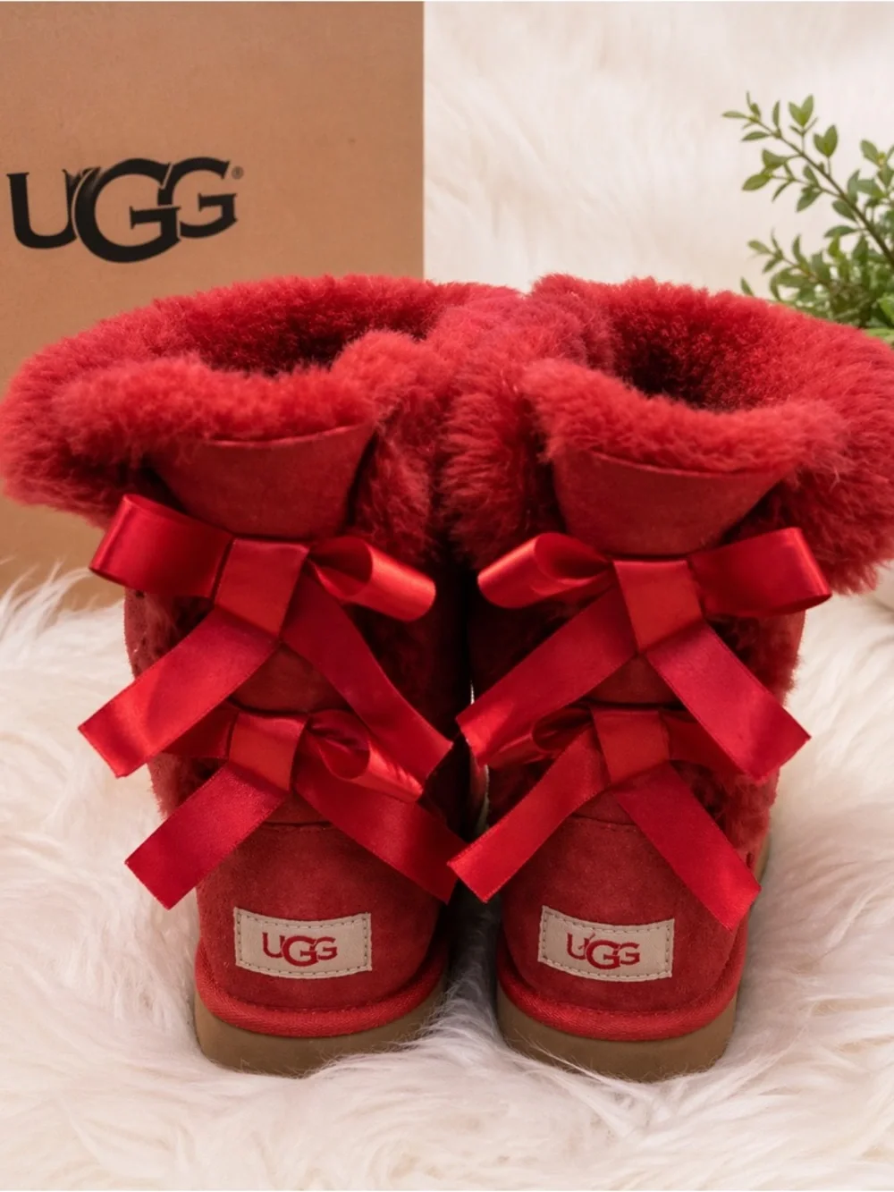 UGG Bailey Bow II Red Youth 3 Women’s 5 Sheepskin Winter Boots